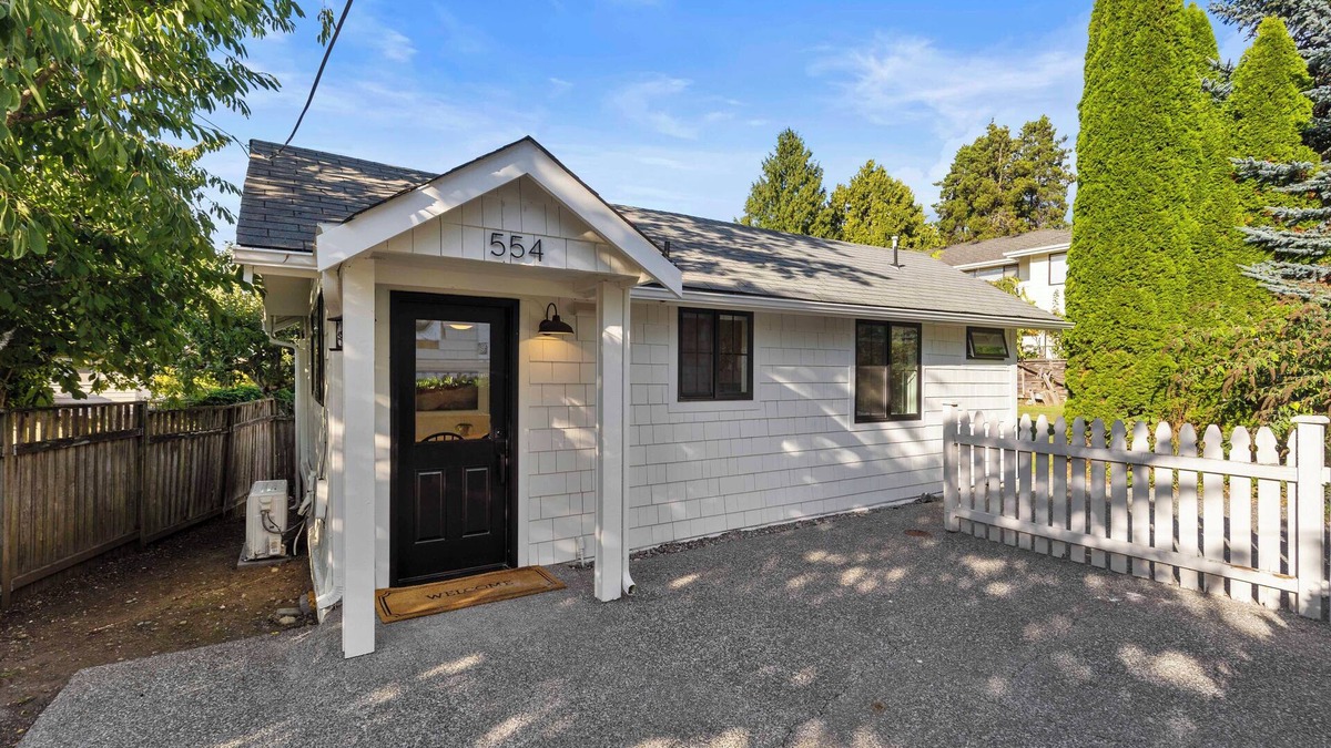 Pine Park Neighborhood Cottage | Serene cottage in charming Edmonds