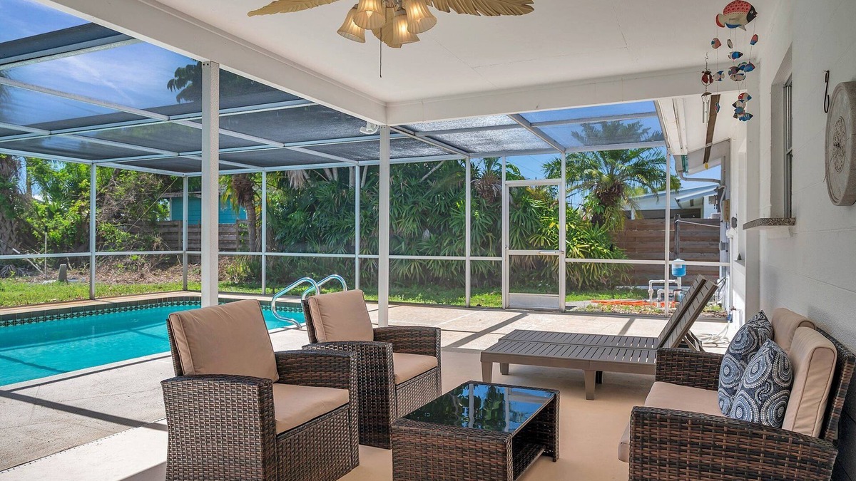 West Bradenton House | Serene Cove w/pool spacious yard near beaches
