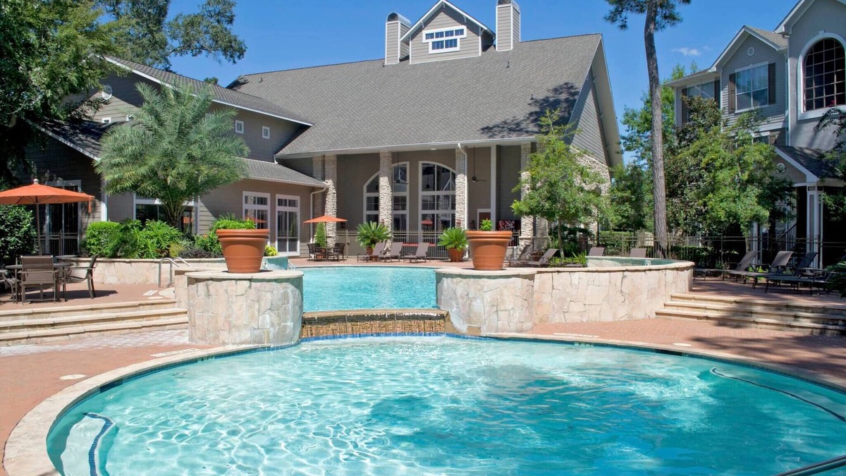 Alden Bridge Apartment | Serene Escape In The Pines