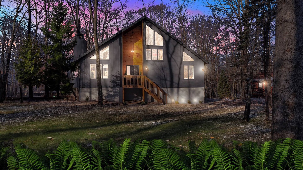 Gouldsboro House | Serene, family-friendly mountain retreat. Game room, fire pit, walk to pool