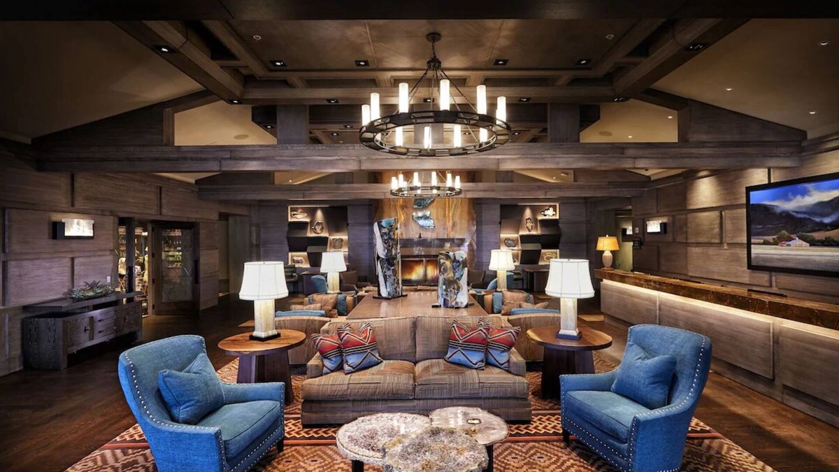 Flagstaff Hotel | Serene Forest Retreat w/Private Nature Trail and Gourmet Dining