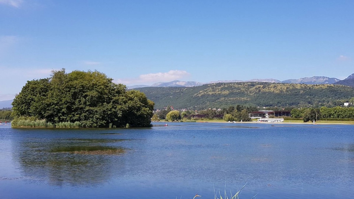 Divonne-les-Bains Hotel | Serene getaway | Explore Lake Divonne & Jura Nature trail | Close to local sites