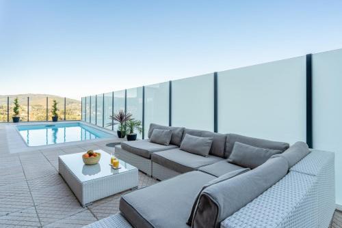 Quintiaes House | Serene Green Valley by Portugal Active