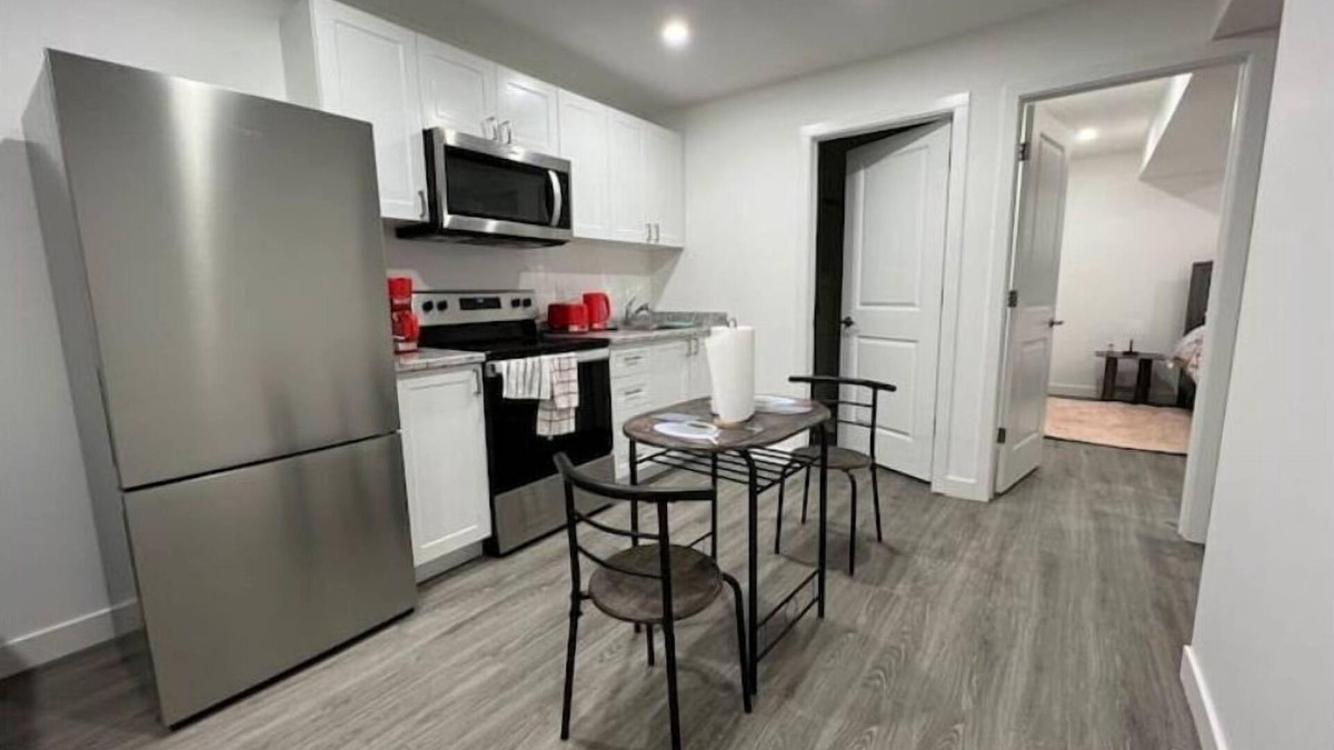 Saskatchewan House | Serene Haven in Harbour Landing
