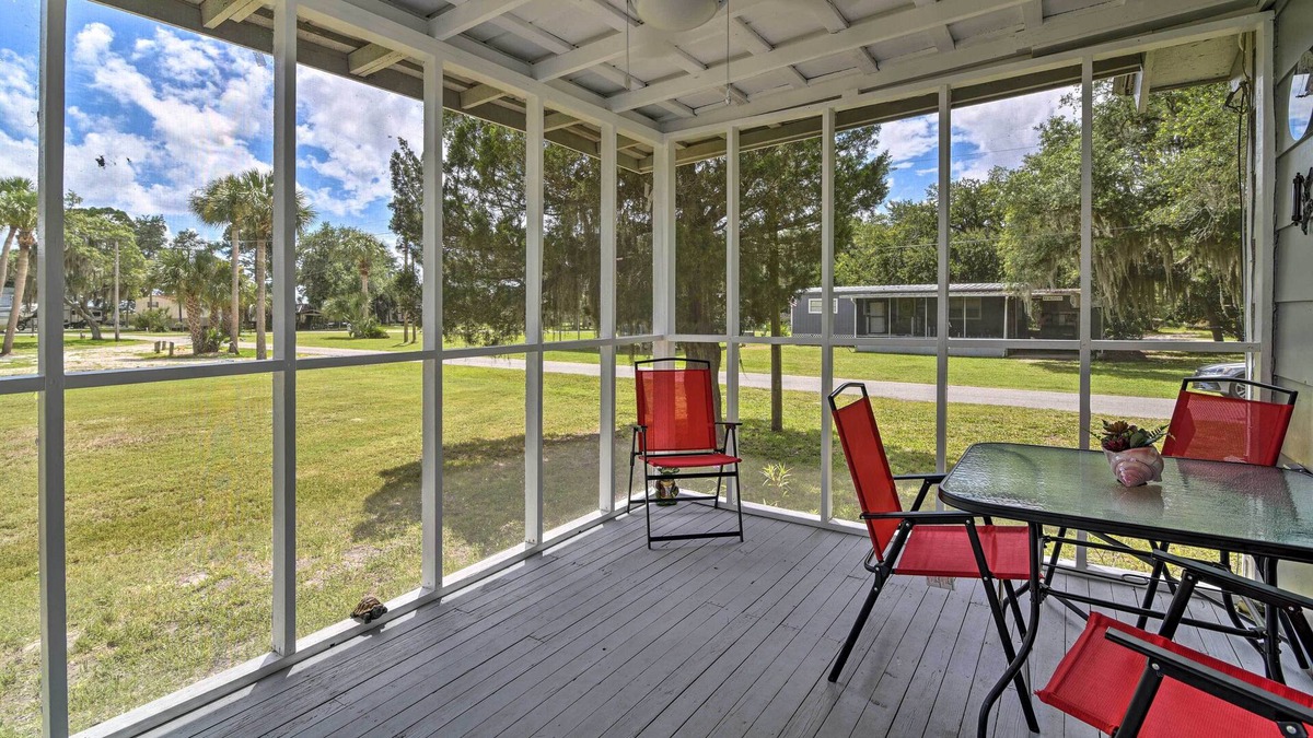 Chiefland House | Serene Home w/ Ramp, Walk to Wildlife Refuge!