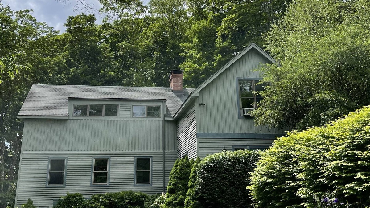 New Preston House | Serene Lake House