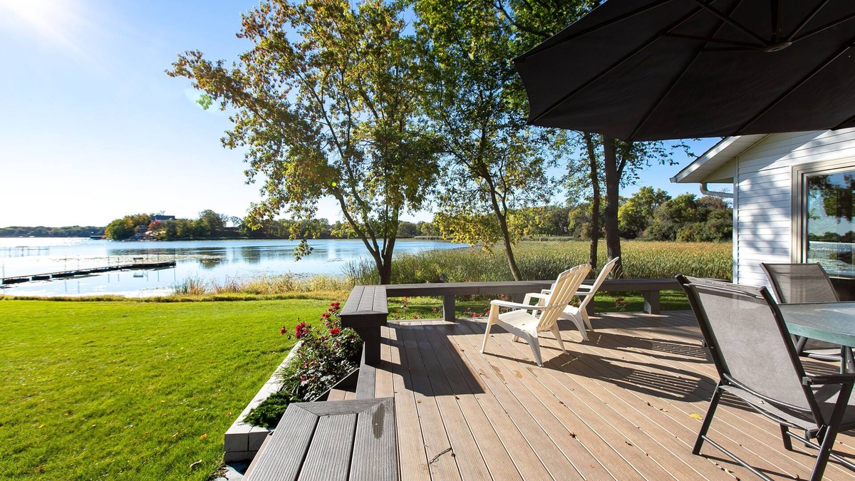 Minnetrista House | Serene Lakefront Home On Lake Minnetonka