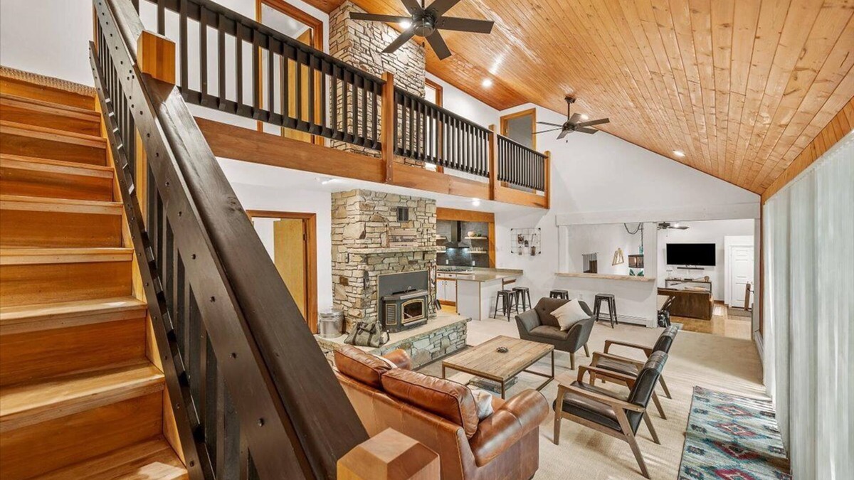 Jefferson Township House | Serene Laurel Highlands Getaway with Deck and Sunroom