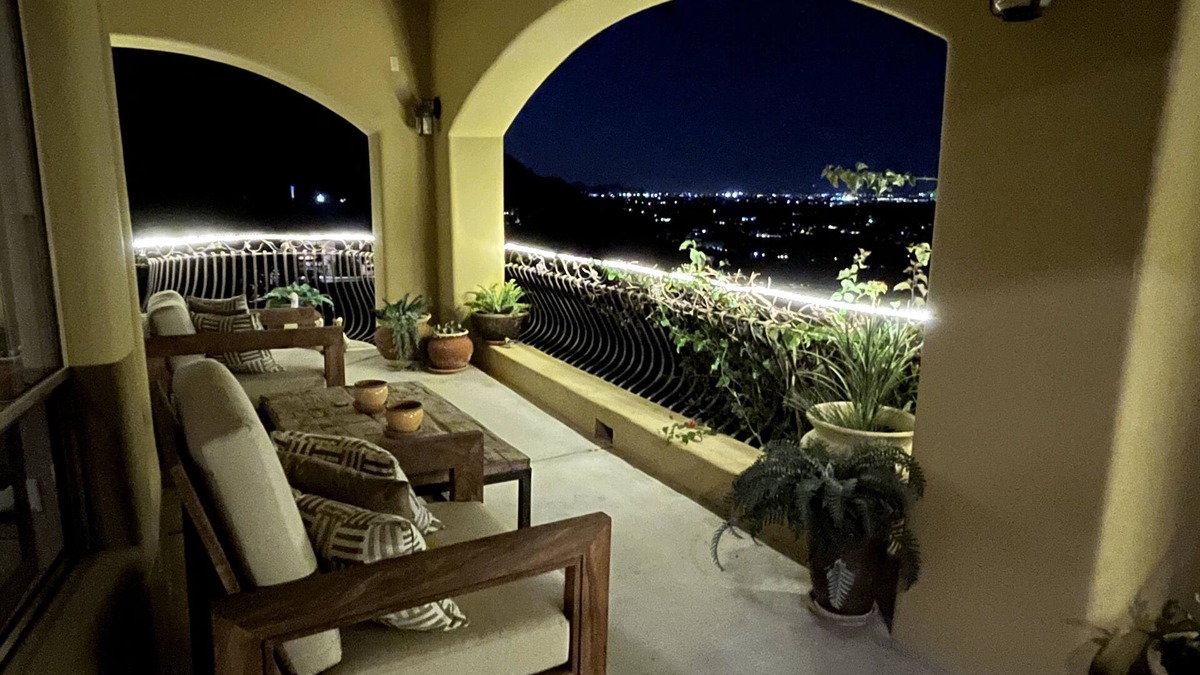 Mummy Mountain Park Villa | Serene mountaintop getaway close to all Paradise Valley has to offer!