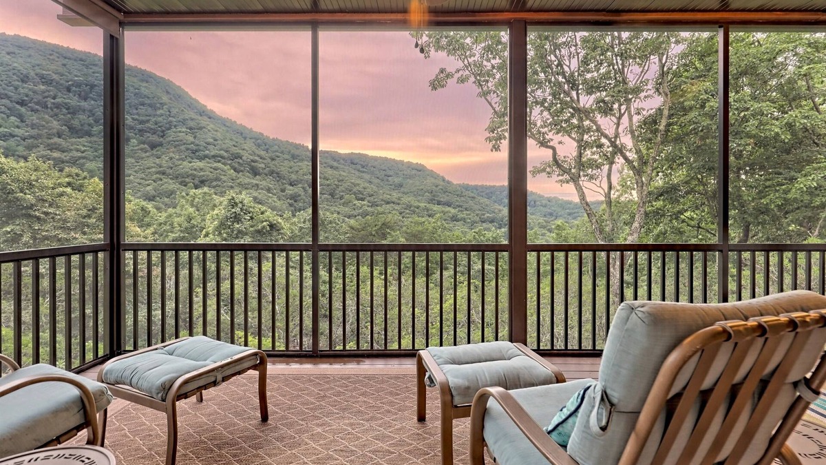 Helen Cabin | Serene Mountain Views | Hot Tub | Sauna | Game room