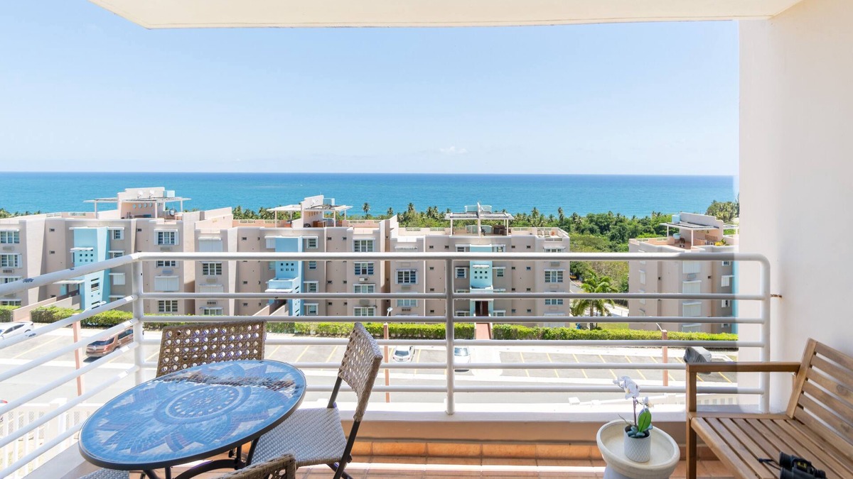 Maunabo Apartment | Serene Oasis - ocean view retreat for the whole family. 5 min from the beach!