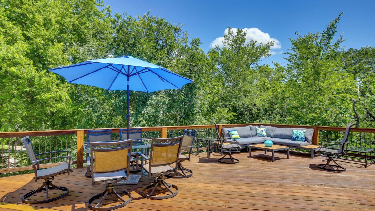 Pacific House | Serene Pacific Getaway: Deck, Grill & Fire Pit!