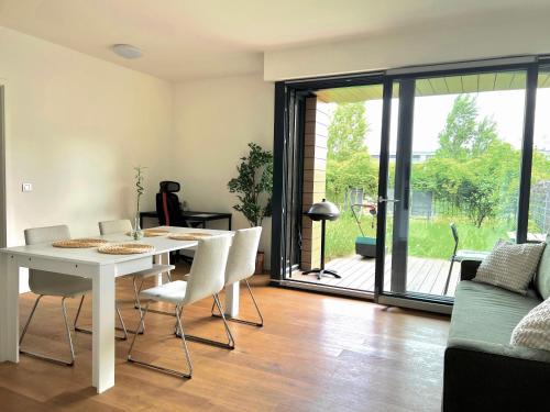 Liben Apartment | Serene & Private Garden Oasis