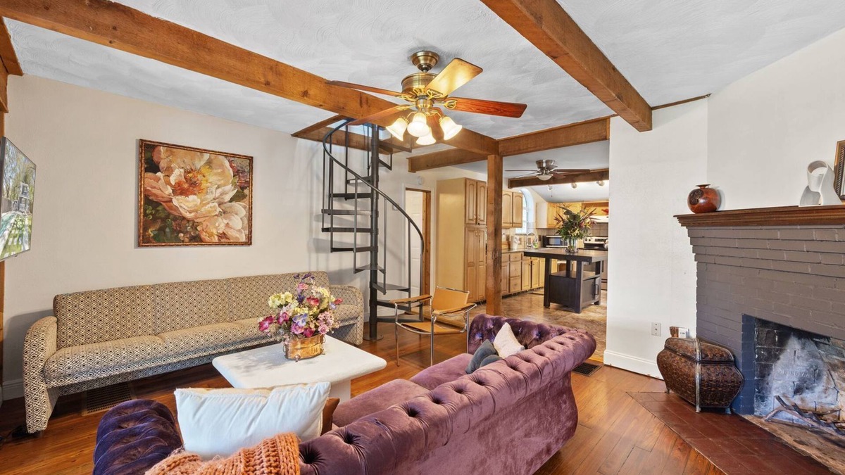 St. Petersburg - Clearwater House | Serene Retreats: Pool, Cabana, Firepit, King Bed-10 mins. to downtown Saint Pete