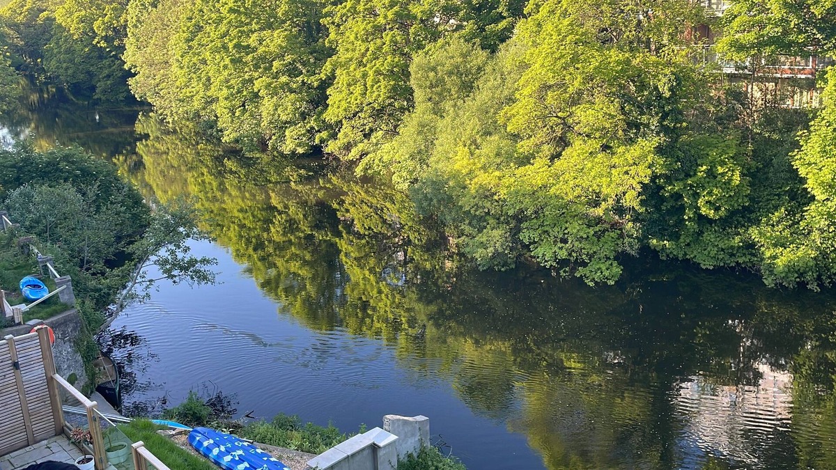 Chapelizod Apartment | Serene Riverside Penthouse Apartment - Unique Apartment in Dublin. Sleeps 4-6