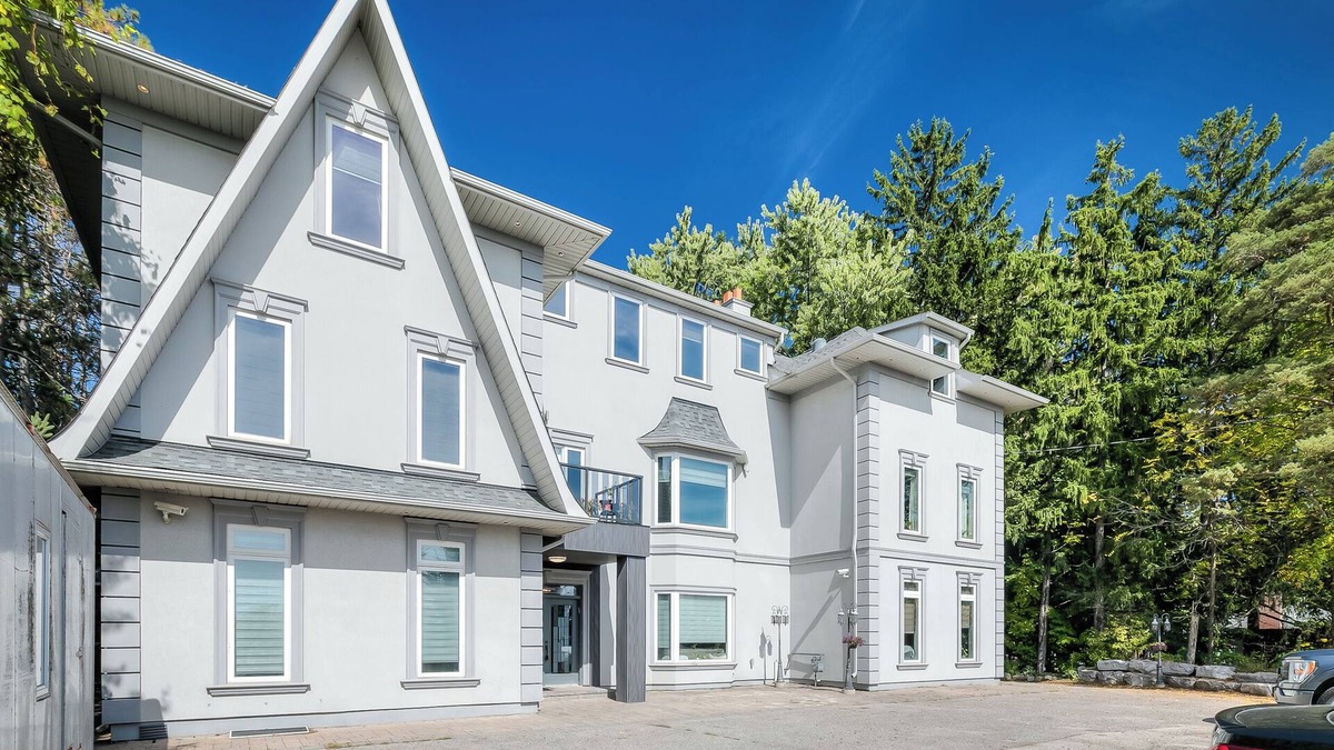 King City House | Serene Sanctuary in King City