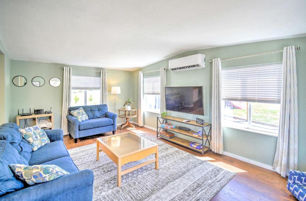 Sequim House | Serene Sequim Retreat with Deck Pets Welcome!