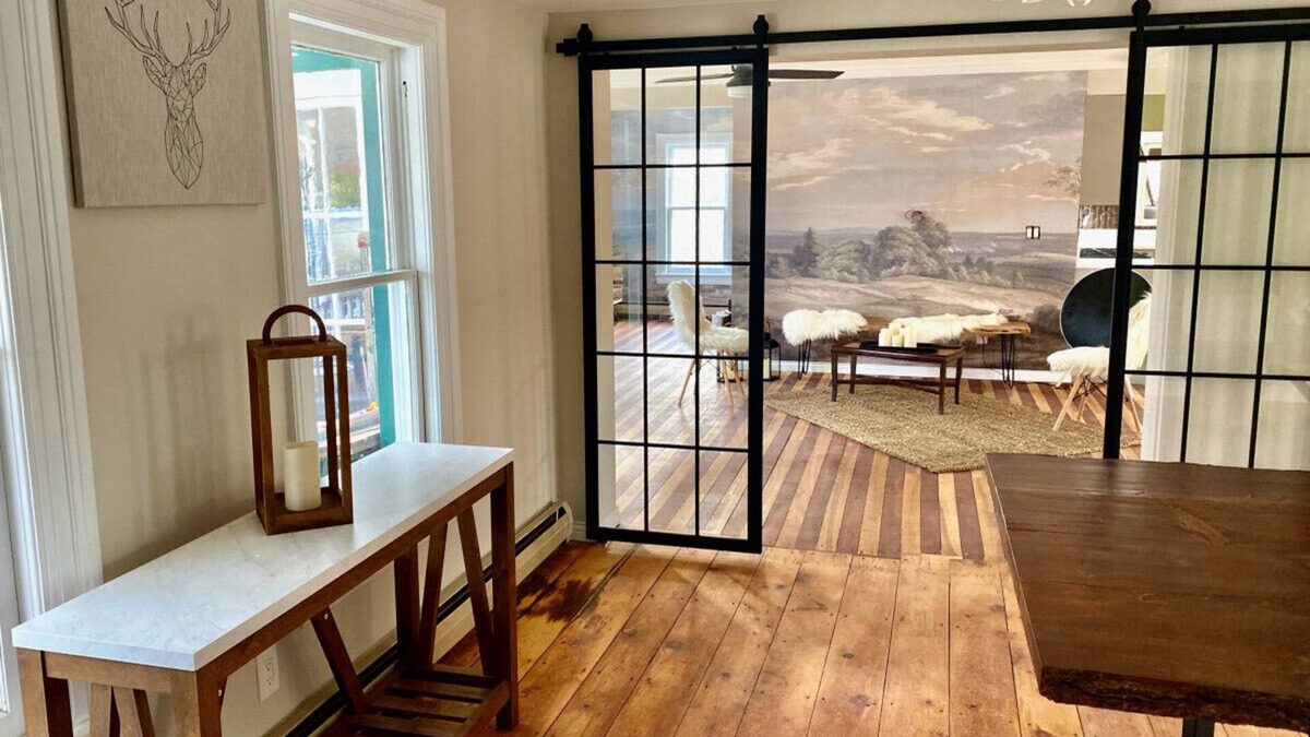 Maplecrest House | Serene Spacious Country Escape 200 Acres & Hiking!