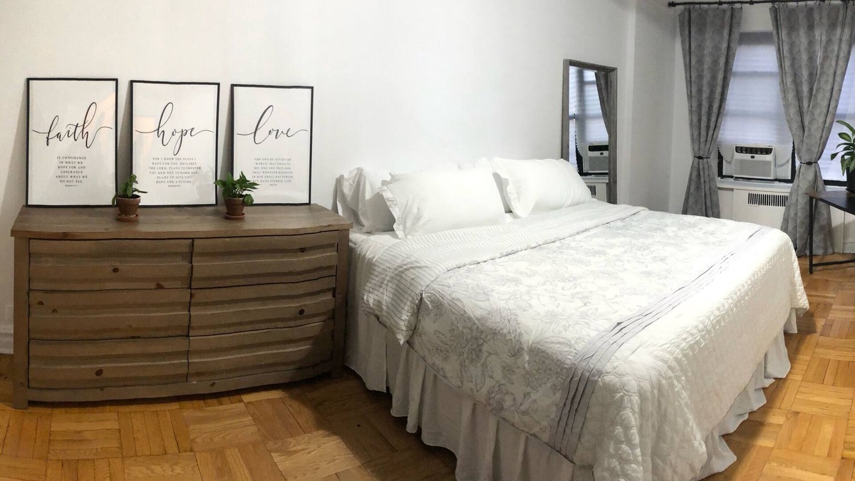 Concourse Apartment | Serene, Spacious Room in NYC for Traveling Nurses only