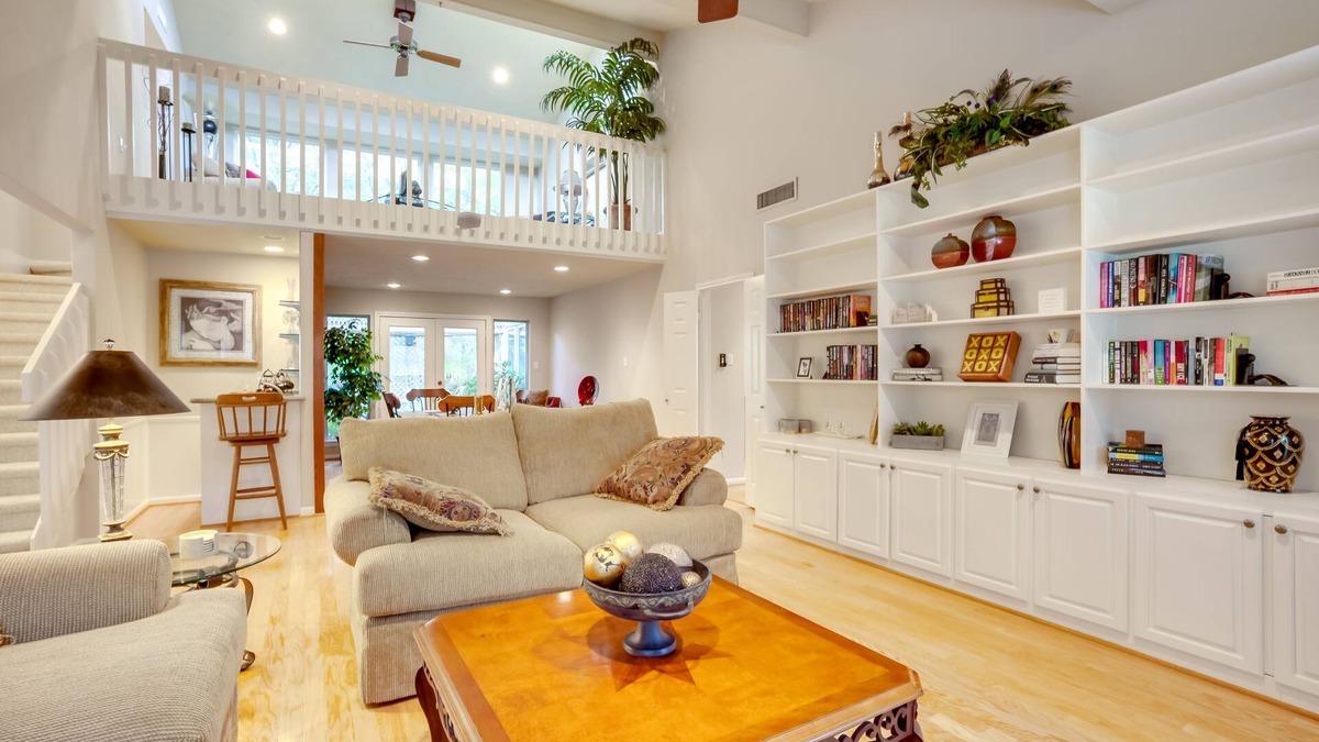 Grogan's Mill Cottage | Serene + Spacious Spring Home w/Forest Views!
