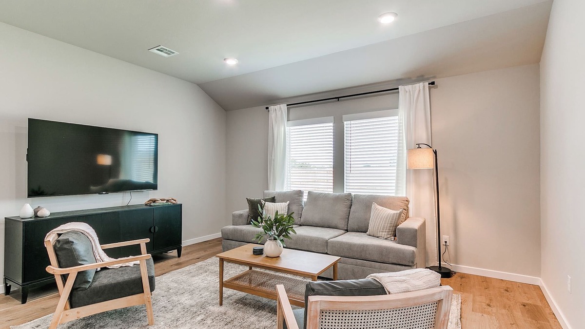 Broken Arrow House | Serene Springs on 85th