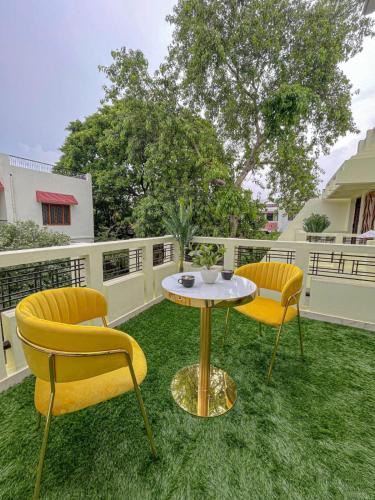 Mahmoorganj Villa | Serene Stays at Varanasi - 5BHK Luxury Villa