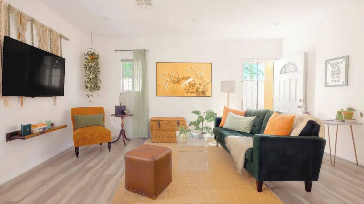 Atwater Village Cottage | Serene, Stylish 2bd/2bth Cottage & Yard!