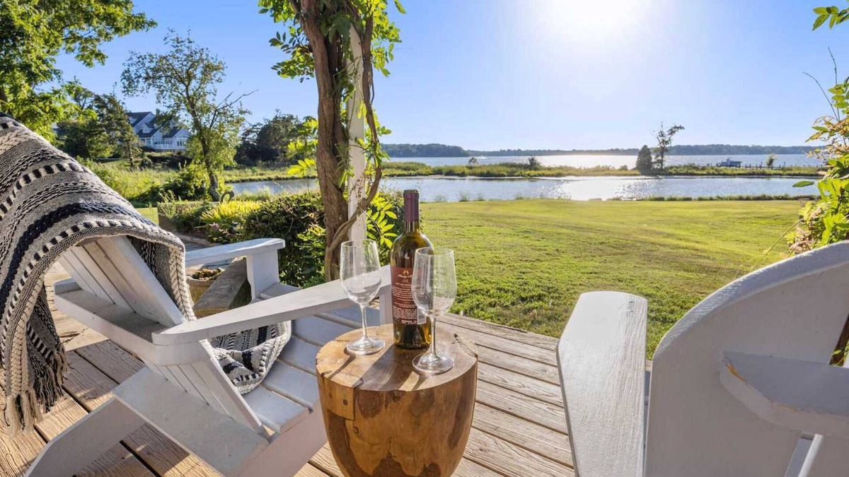 Hillsmere House | Serene Sunsets at Historic Waterfront Home