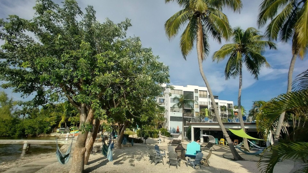 Key Largo Condo | Serene Sunsets Await - Tropical Island Getaway Without The Extensive Travel