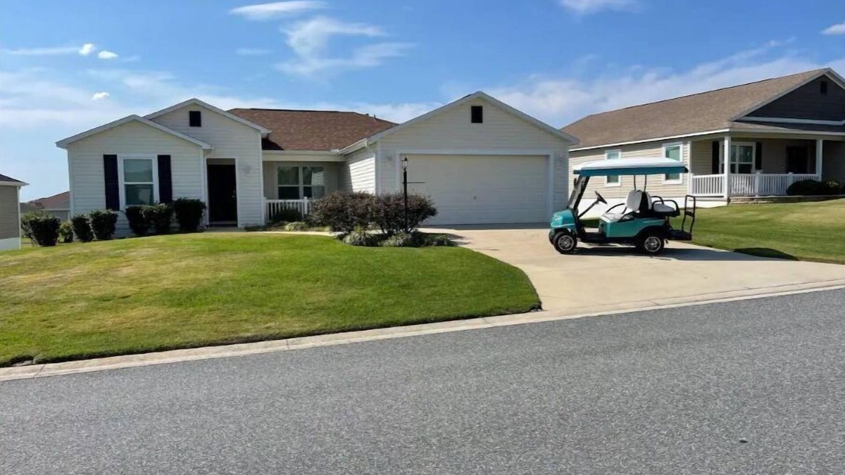Fruitland Park House | Serene Villages Getaway