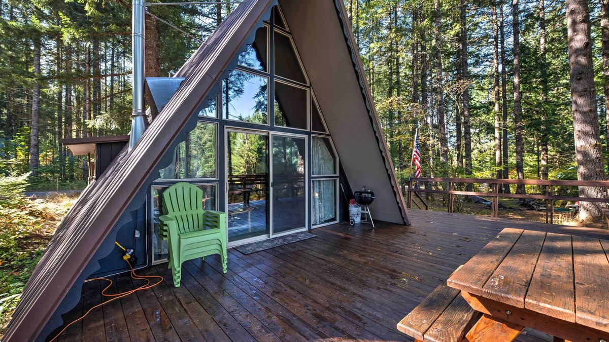 Packwood Cabin | Serene Washington Escape w/Deck & Mountain Views!