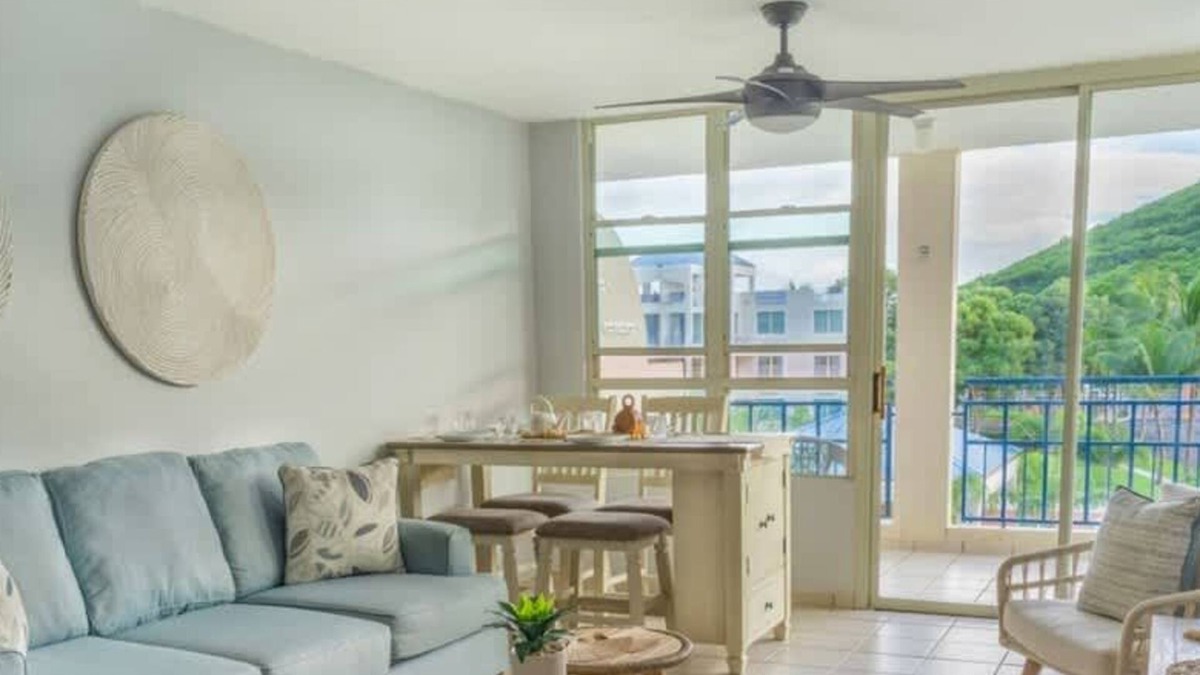 Machos Condo | Serenity | Beach Vibe stay in Costa Brava, Ceiba