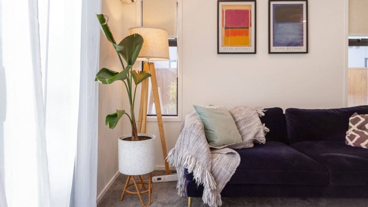 New Brighton House | Serenity by the Sea: Coastal Escape1 bed 1 bath