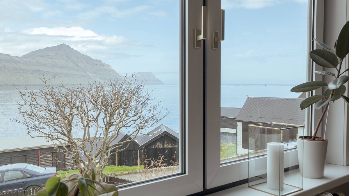 Sydrugota House | Serenity By The Sea | 3-Br House | Sea View