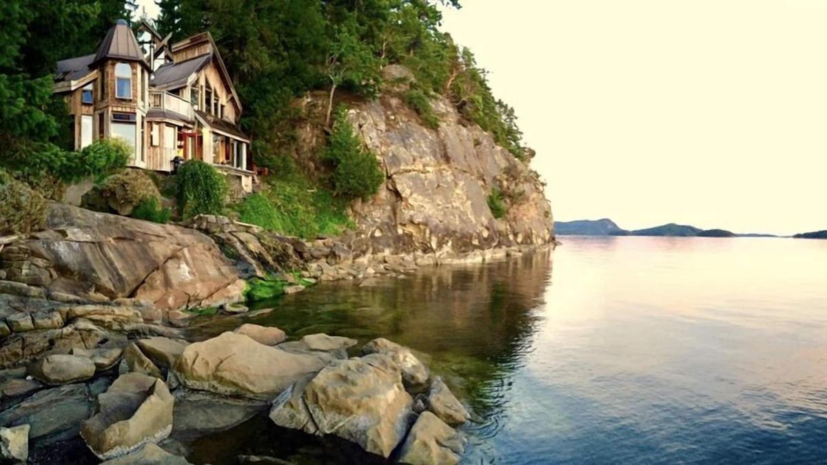 Galiano Cabin | Serenity By The Sea Retreats