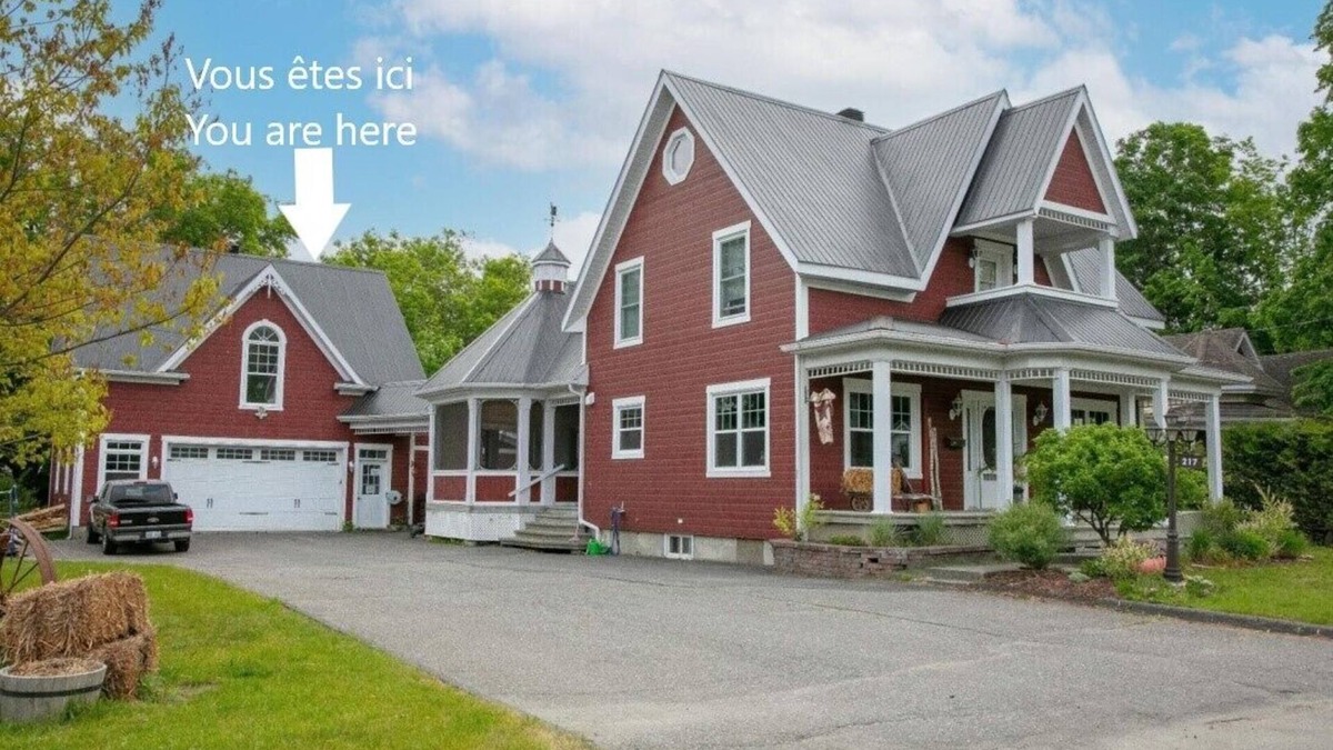 Coaticook Apartment | Serenity, charm and convenience - le Loft awaits you!
