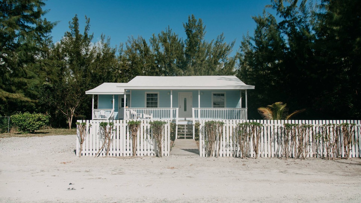 Schooner Bay Cottage | Serenity Cottage at Casuarina Point