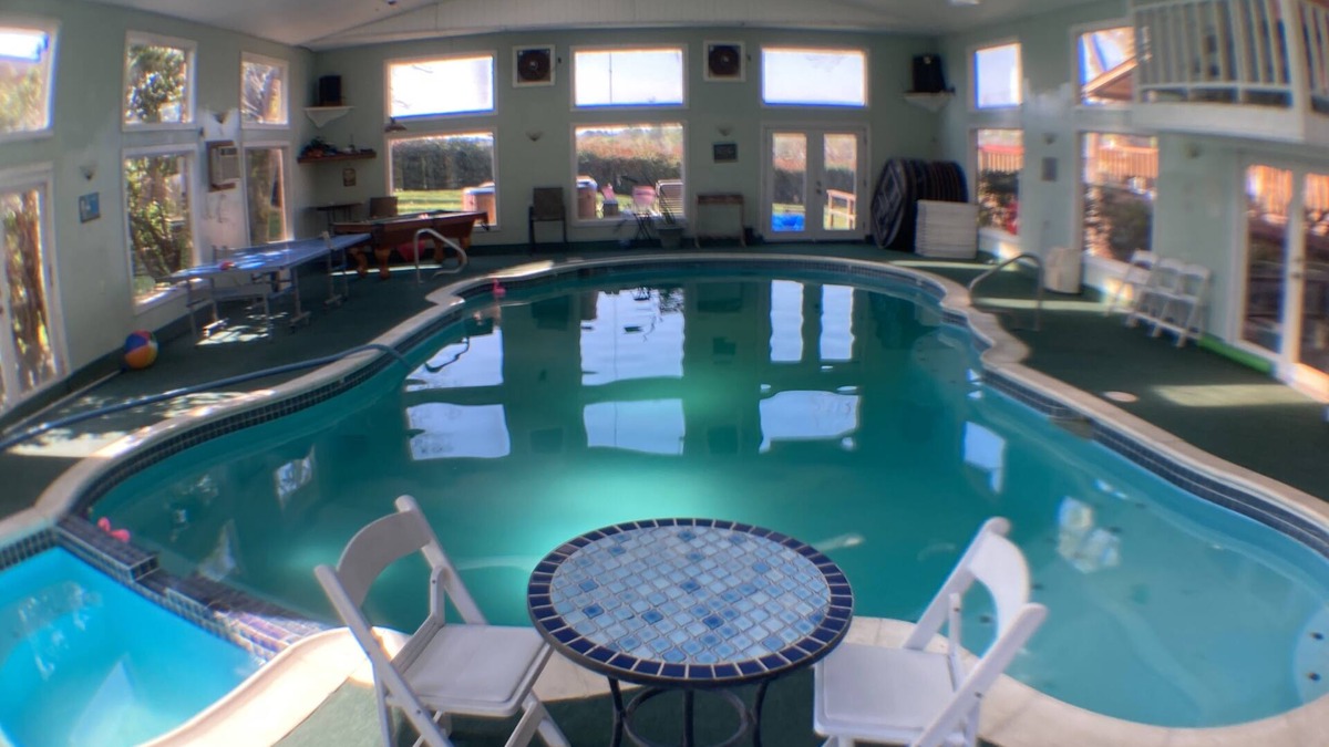 Willis Cabin | Serenity Cove Lakehouse Retreat, Indoor Pool, Gatherings,Events,Lake Conroe