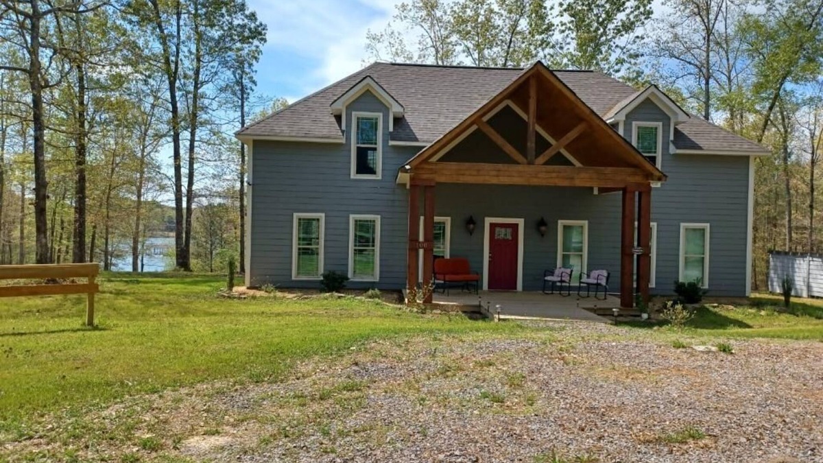 Stoney Point Landing House | Serenity Cove on Smith Lake