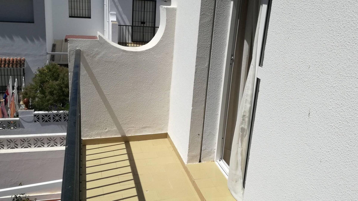 Conil de la Frontera City Center Ski Chalet | Serenity & Comfort Steps From the Beach: Modern Chalet in La Atalaya, Cádiz