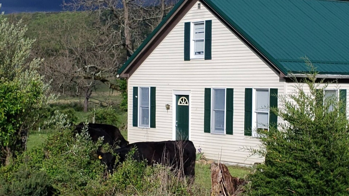 Green Spring House | Serenity Farm is near Romney, WV. & Cumberland, Md. Close to Oldtown Md.