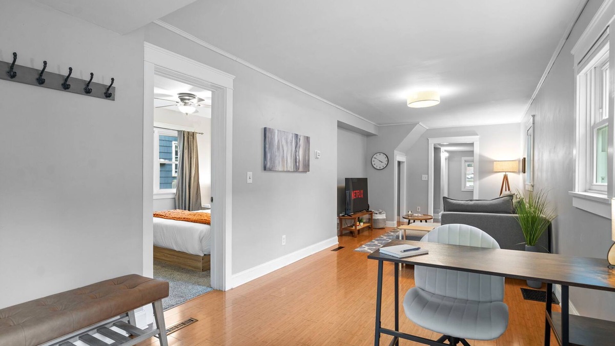 St. Paul House | Serenity Haven, Entire Home, Fast Wi-Fi, Pets