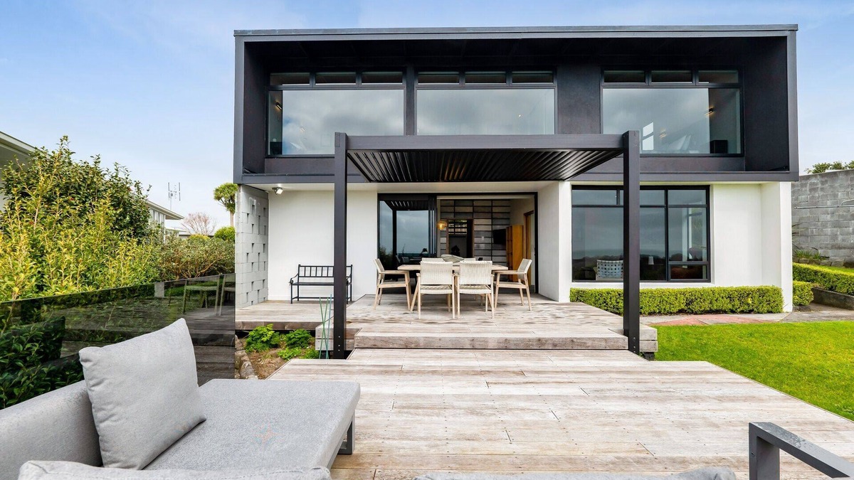 New Plymouth House | Serenity Heights