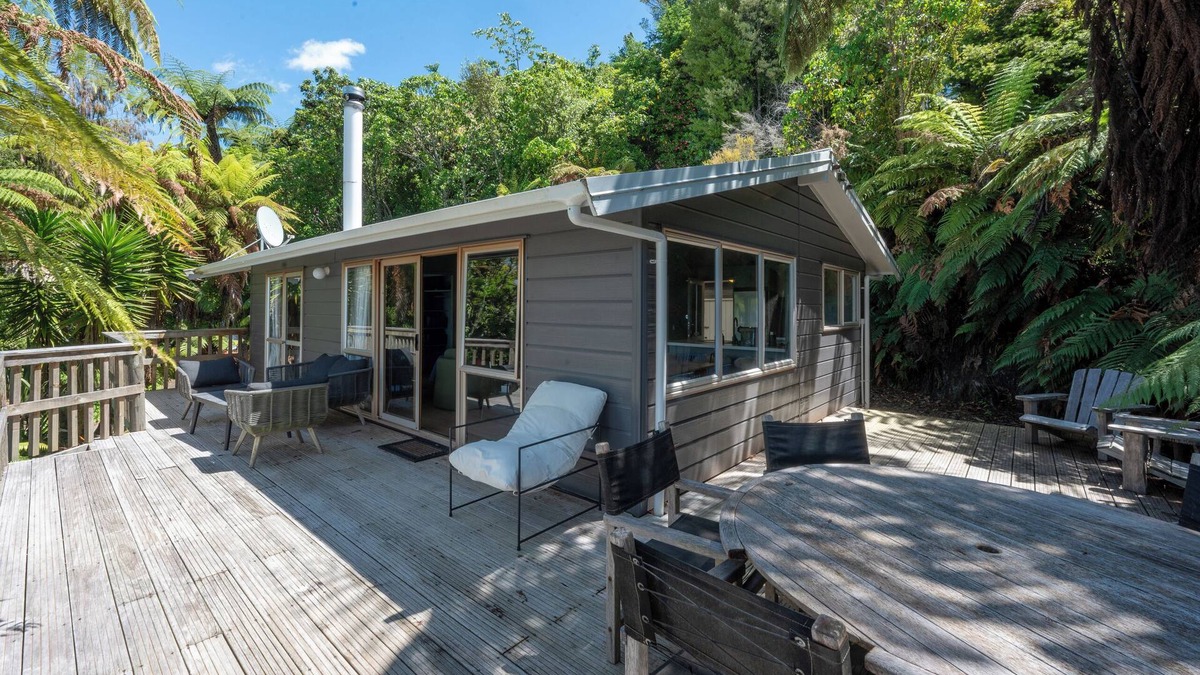 Lake Tarawera House | SERENITY HEIGHTS