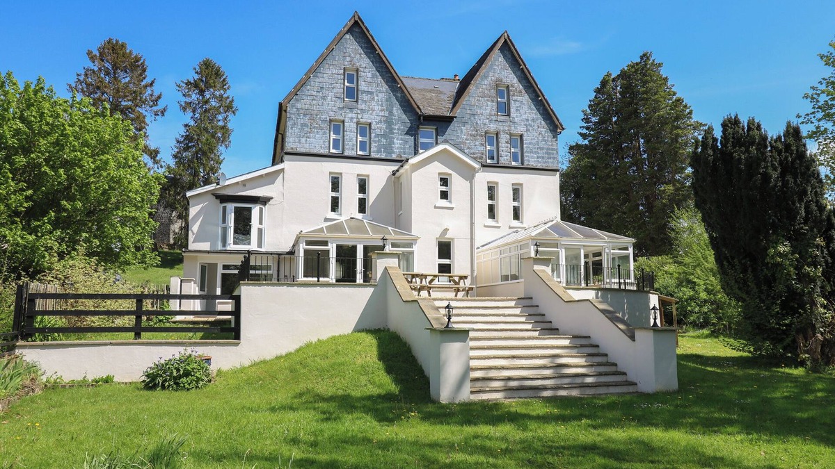 Llangammarch Wells Cottage | SERENITY HOUSE, THE RETREAT, with a garden in Llanwrtyd Wells