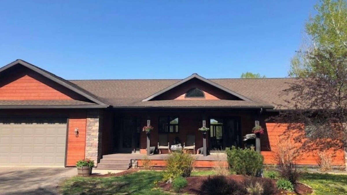 Duluth House | Serenity in the Woods - Minutes to Town