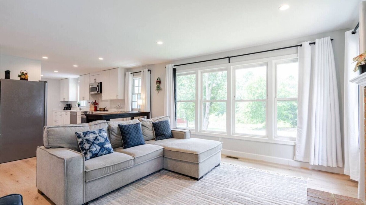 Fairland Apartment | Serenity: Lush 2BR Gem, on 1 acre Silver Spring