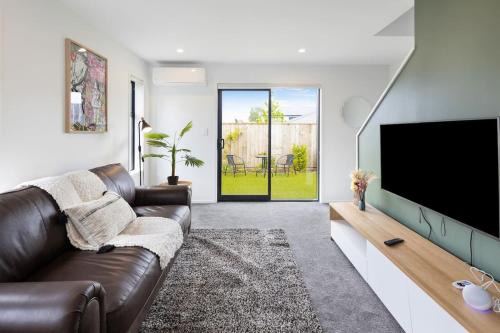 Trentham House | Serenity on Oliver
