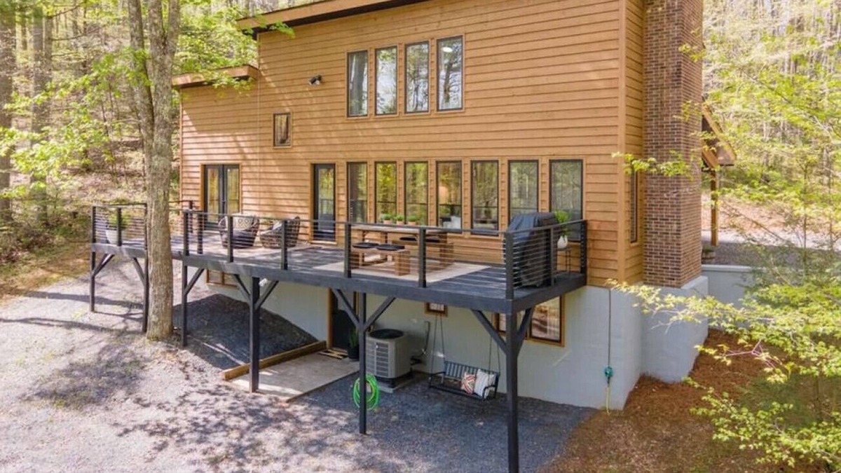 Dugspur Cottage | Serenity Peak w/Native Trout Stream/Secluded