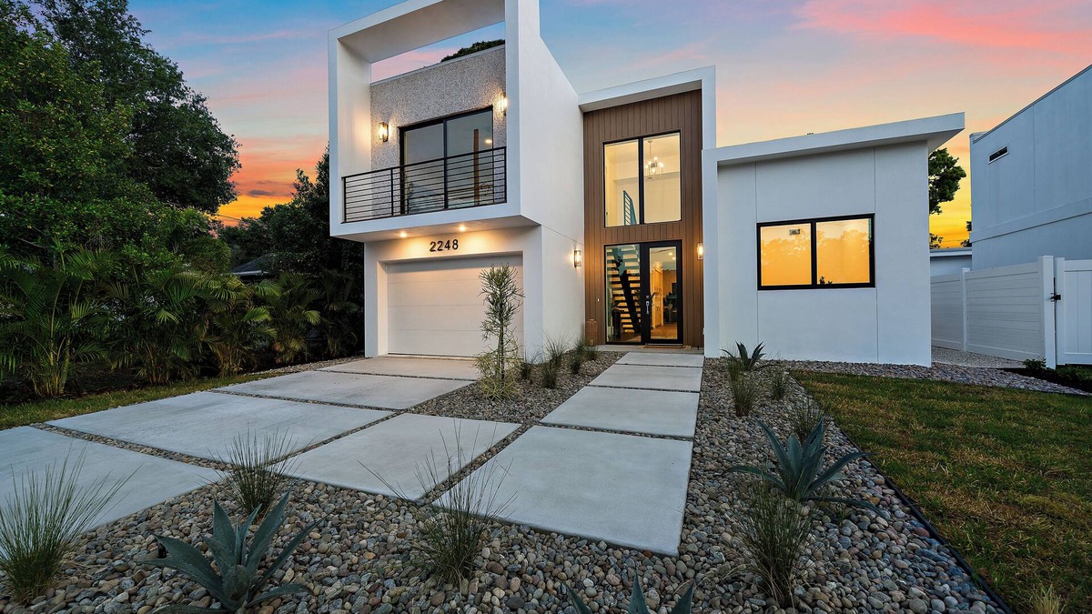 Alta Vista House | Serenity Springs | Private Heated Pool + Waterfall